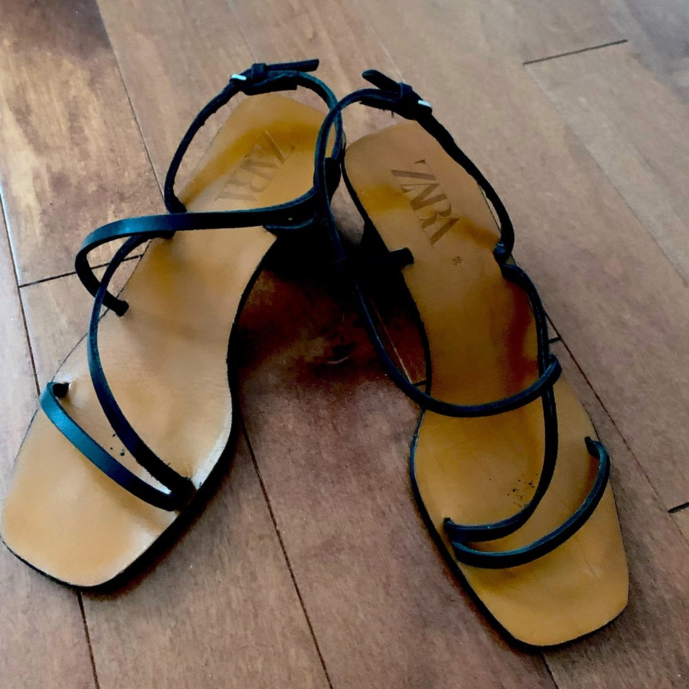 Black Zara sandales leather